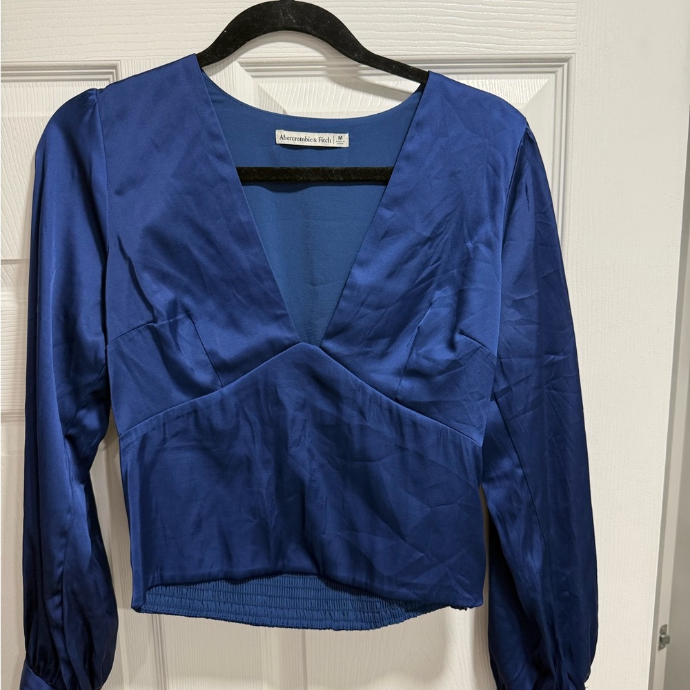 Abercrombie & Fitch Deep Blue V-Neck Puff Sleeve Stain Top SIZE M